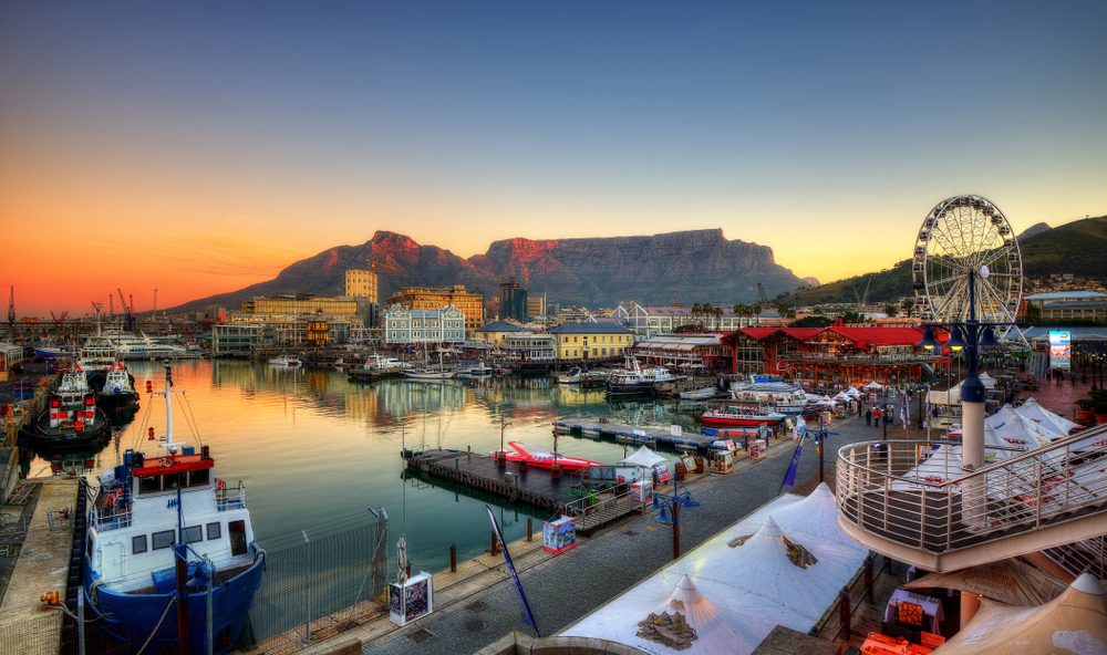 Explore the contrasts of Cape Town!