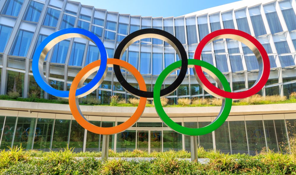 IOK måste engagera intressenter och lägga till mänskliga rättigheter i den olympiska stadgan
