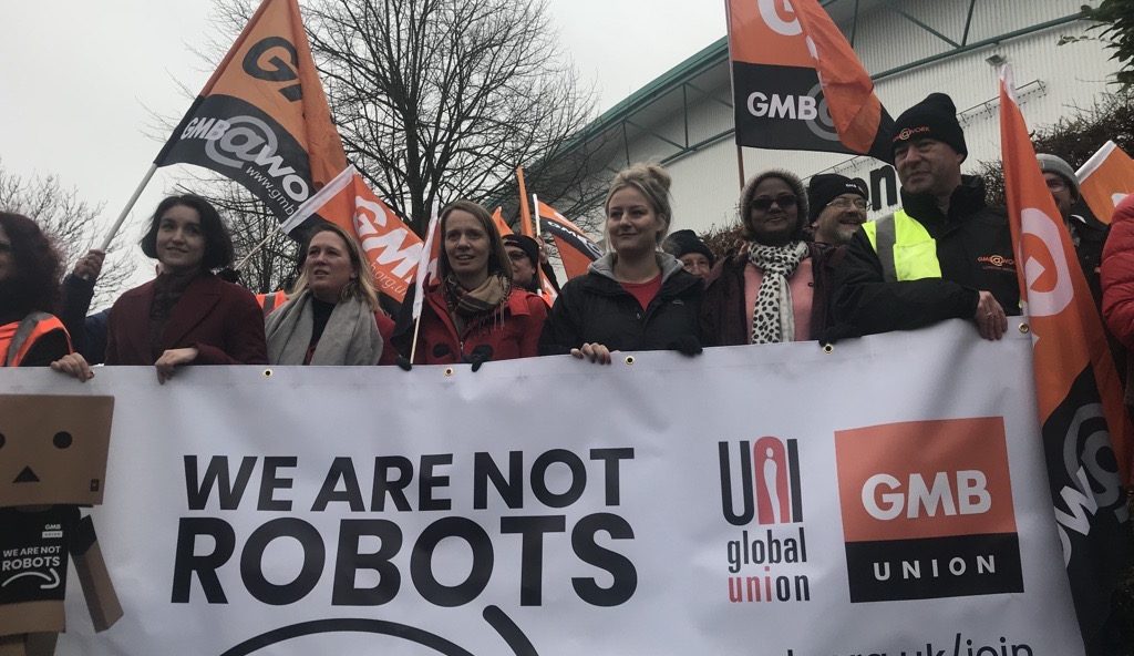 Arbetarna på Amazon Coventry strejkar igen