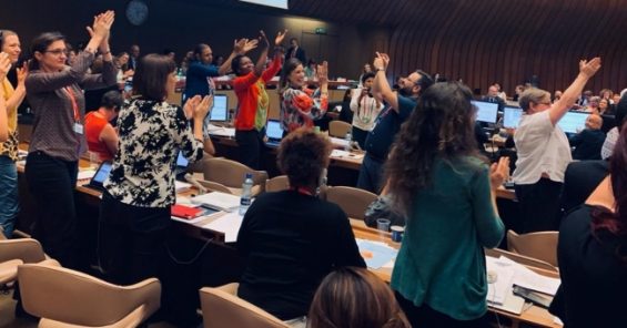 Victoire historique dans la lutte pour l’égalité hommes-femmes : l’OIT a adopté une Convention pour mettre fin à la violence et au harcèlement sur le lieu de travail