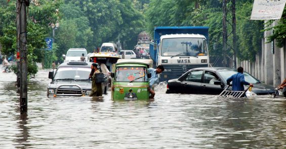 Les inondations au Pakistan montrent l'importance de la solidarité et de l'action climatique